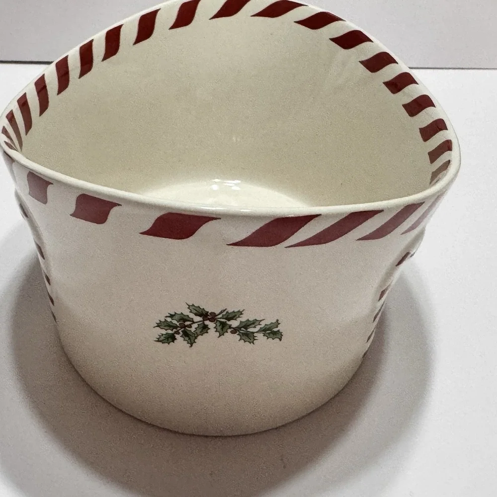 Spode Christmas Tree Peppermint Oval Bowl Holiday Serving Dish Candy Cane 9